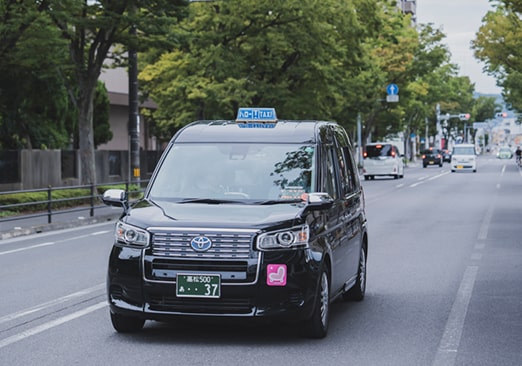 特定区間の定期的な送迎に便利 定期送迎サービス